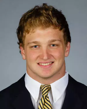 Gingold, Lucus suit GBSNP140410851.jpg