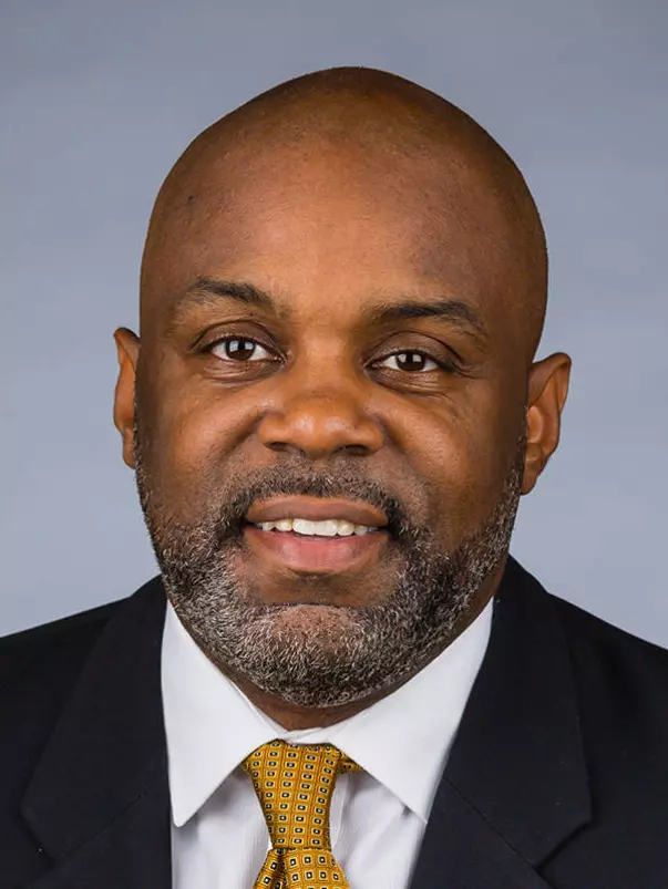 1516MBB---Webster-Tracy-head-shot-1.jpg