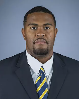 2016 Brandon Jones Coat And Tie Head Shot