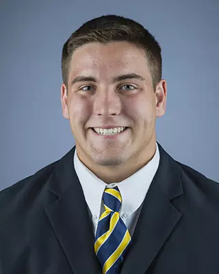 2016 Hunter Abel Coat And Tie Head Shot