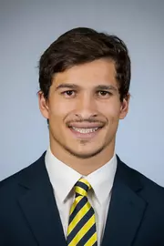 2017 Biaggio Ali Walsh Head Shot