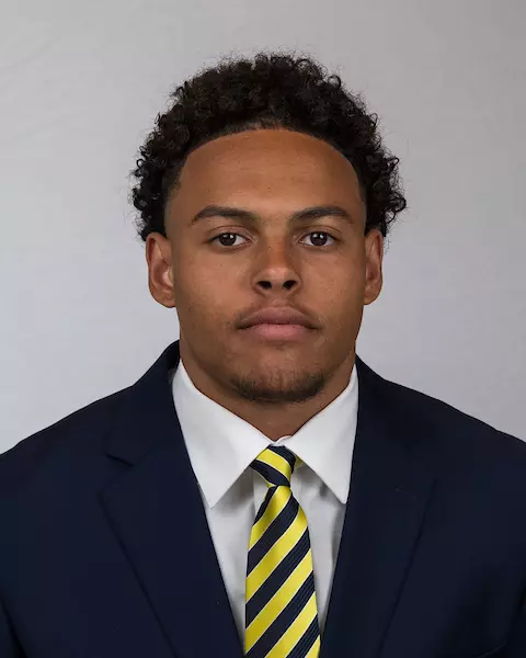 June 21, 2018; Memorial Stadium, Berkeley, California, USA; Football: California Golden Bears Coat & Tie Headshots - Cameron Goode (19)
Photo credit: Al Sermeno - KLC fotos