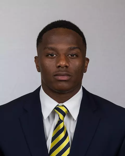 June 21, 2018; Memorial Stadium, Berkeley, California, USA; Football: California Golden Bears Coat & Tie Headshots - Joshua Drayden (20)
Photo credit: Al Sermeno - KLC fotos