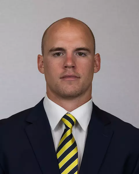 June 21, 2018; Memorial Stadium, Berkeley, California, USA; Football: California Golden Bears Coat & Tie Headshots - Kyle Wells (87)
Photo credit: Al Sermeno - KLC fotos