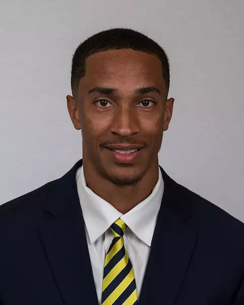 June 21, 2018; Memorial Stadium, Berkeley, California, USA; Football: California Golden Bears Coat & Tie Headshots - Malik Psalms (23)
Photo credit: Al Sermeno - KLC fotos
