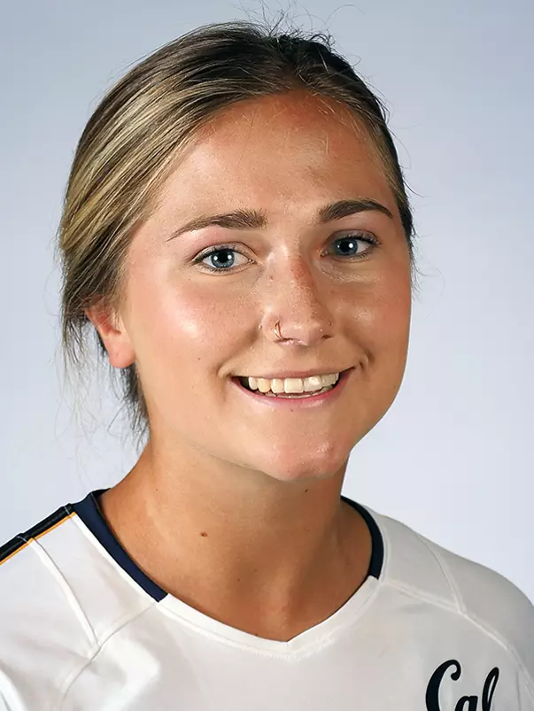 July 31, 2018; California Memorial Stadium, Berkeley, California, USA; California Golden Bears Women's Soccer; Avery Lakeman (11). Photo credit: Kelley L Cox- KLC fotos