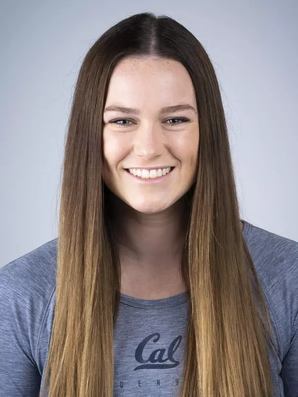 January 10, 2019; Haas Pavilion, Berkeley, California, USA; California Golden Bears Women's Water Polo; Sarah Siepker (Photo credit: Kelley L Cox/KLC fotos)