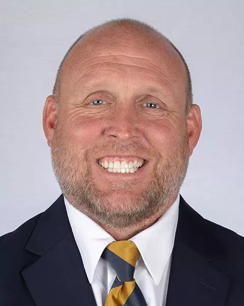 2019 Charlie Ragle Head Shot