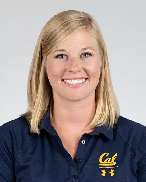 2019 Head Shot Elizabeth McNear