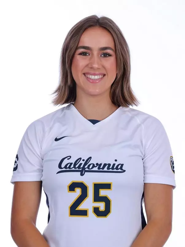 Mia Fontana Headshot 2