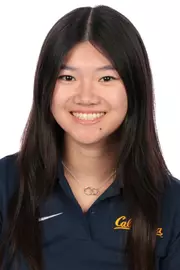 Jaqueline Ov headshot
