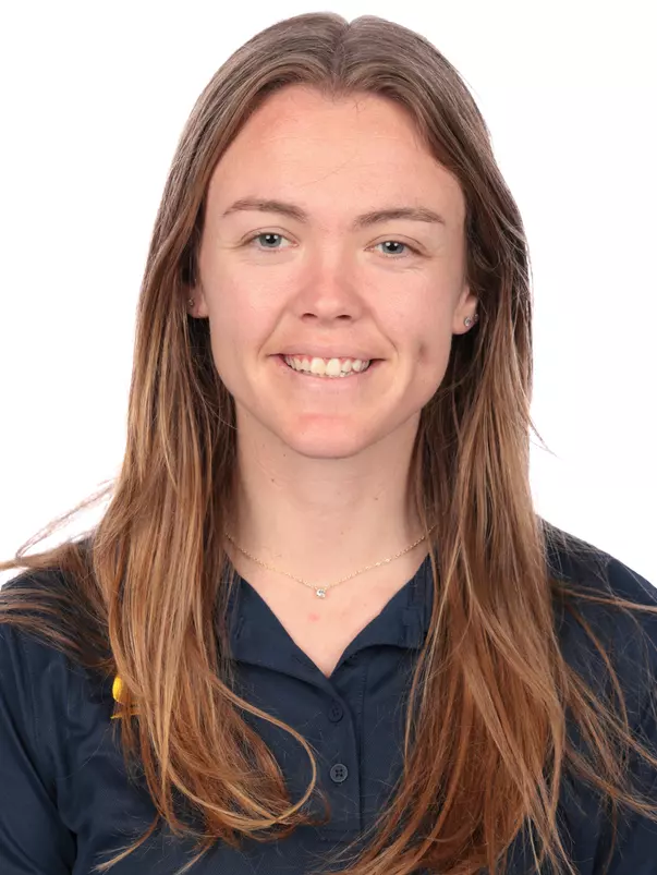 Kirsten Girard headshot