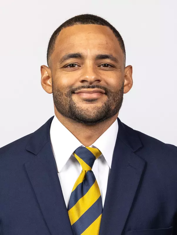 July 31, 2025; Berkeley, CA, USA; Cal Football Headshots at Memorial Stadium. Allen Brown (Photo credit: Al Sermeno/KLC fotos)