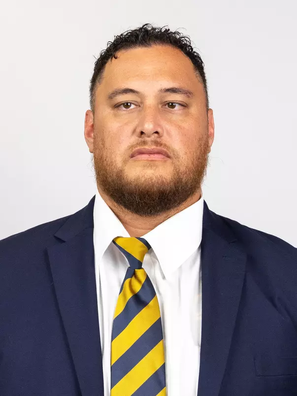 July 31, 2025; Berkeley, CA, USA; Cal Football Headshots at Memorial Stadium. Famika Anae (Photo credit: Al Sermeno/KLC fotos)