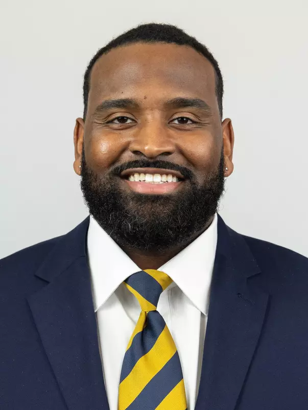 February 26, 2026; Berkeley, CA, USA; Cal Football Headshots California Memorial Stadium. (Photo credit: Al Sermeno/KLC fotos)