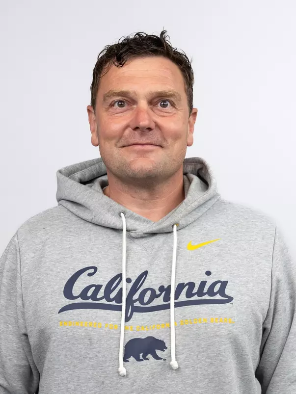 Peter Mansfeld (Women's Rowing) Head Shot 2026