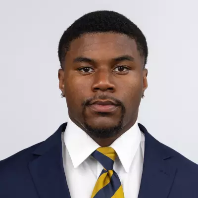 Aaron Hampton headshot