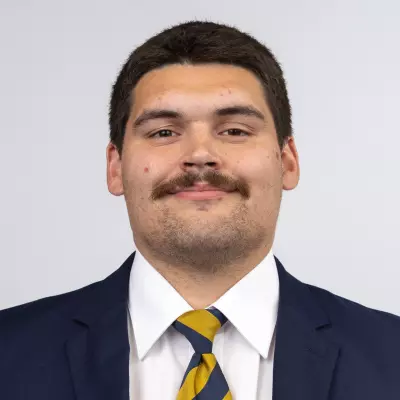 Bastian Swinney headshot