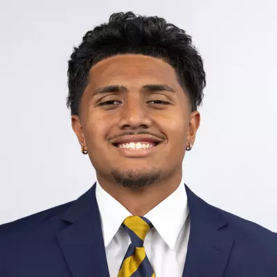 Jaron-Keawe Sagapolutele headshot