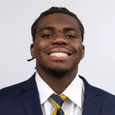 Solomon Williams headshot