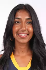 Adya Kadam Headshot