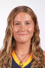 Hannah Ward Headshot