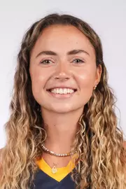 Maya Hoepfner Headshot