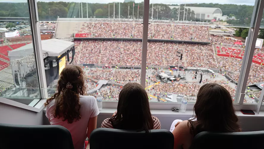Suite View - RIGHT