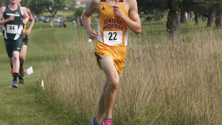 Chippewa Men 18th At Notre Dame