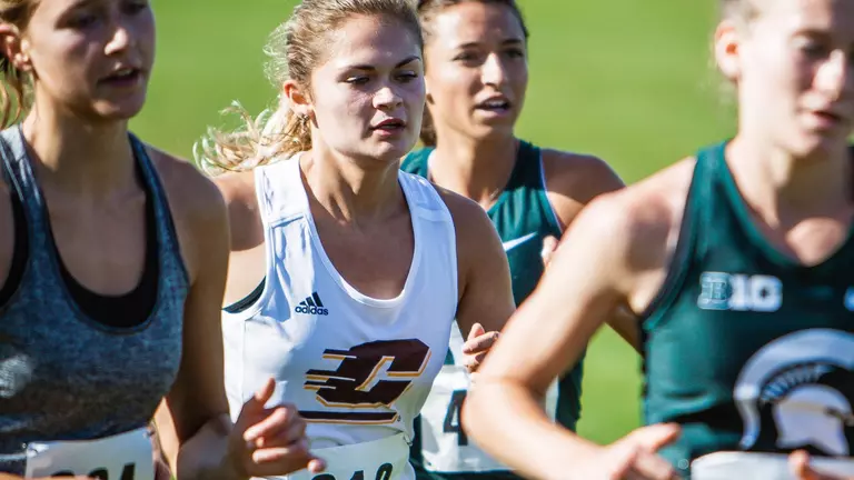 Shelton 31st, Chippewas 16th At Notre Dame