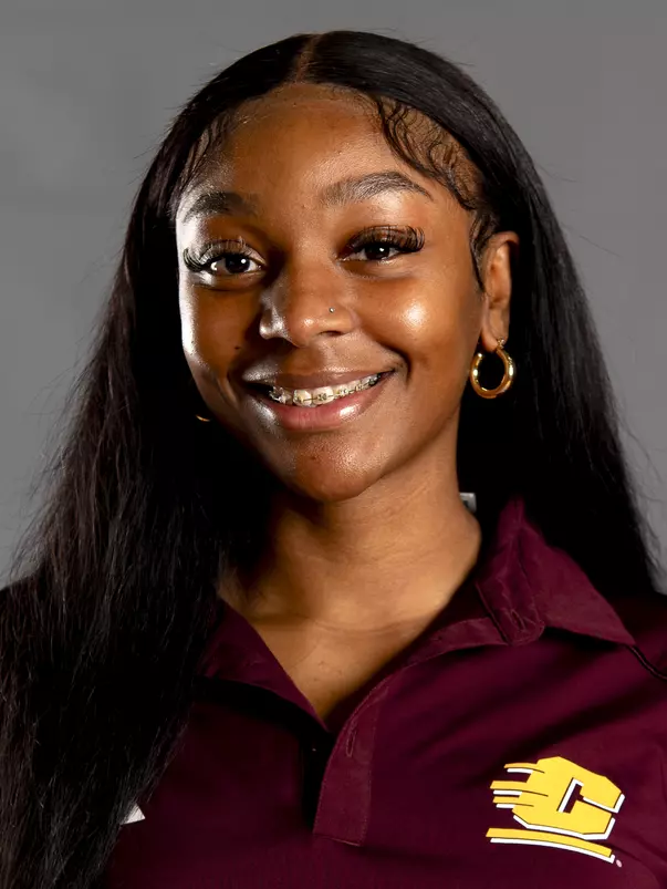 Anika Weekes Headshot