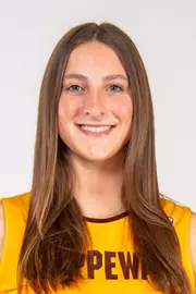 Maggie Uhwat Headshot