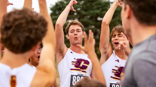 Cross Country Prepares for MAC Championships Saturday Image