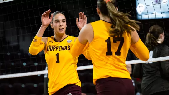 Rejment Charts Fifth-Straight Double-Double as Volleyball Defeats Kent State Image