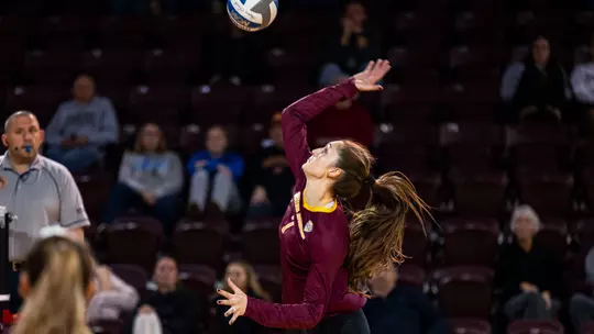 Volleyball Lands Four on CSC Academic All-District Team Image