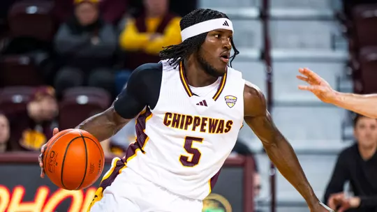 Chippewas Hang Tough, Drop 85-71 Decision at Marquette Image