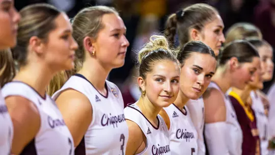 Jazmine Craig Named Assistant Volleyball Coach Image