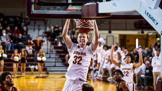 Chippewas Play at Rival Western Michigan on Saturday at 6 p.m. ET Image