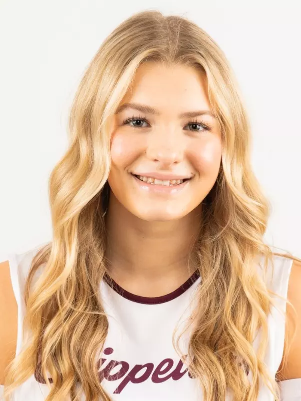 Addison Samolinski Headshot