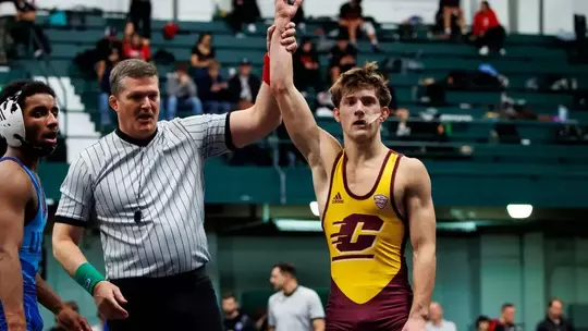 Chippewa Wrestlers Split Their 2 Duals on Friday at the National Duals Image