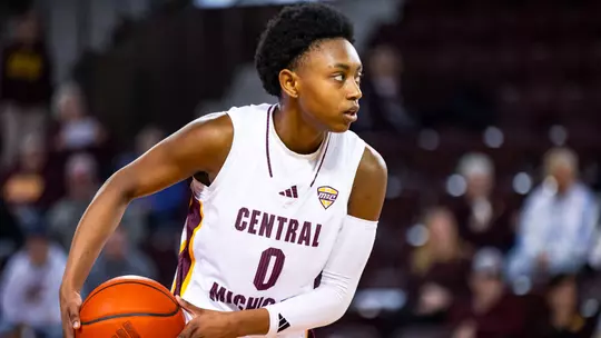 Morson, Darrington Combine for 54; Women's Basketball downs Akron, 86-79 Image