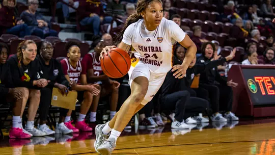 Women's Basketball Can't Overcome Slow Start in Falling to UMass Image