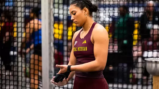 Track & Field Opens Outdoor Season at Raleigh Relays and Hurricane Invitational Image