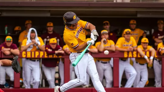 Baseball Drops Series Opener at Miami Image