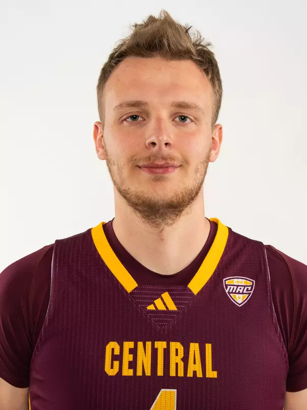 Conrad Luczynski Headshot