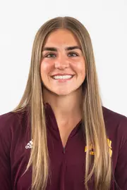 Zoe Zimmerman Headshot 2026