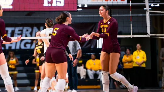 CMU volleyball vs Western Michigan
