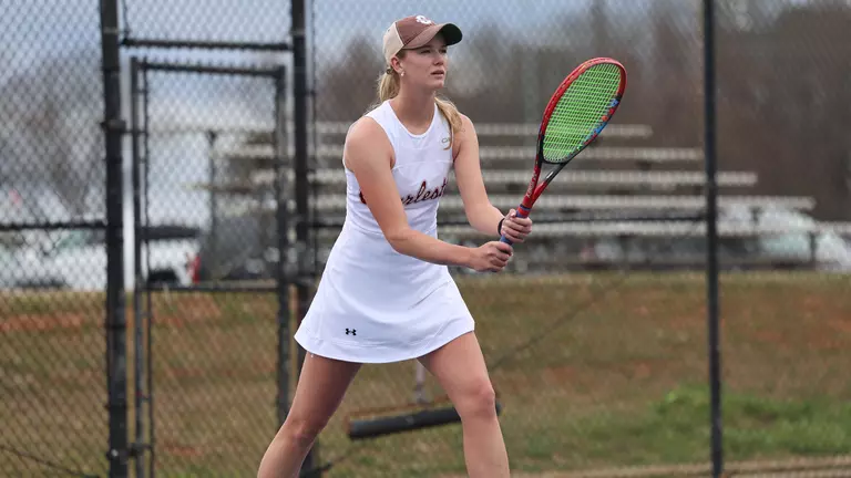 Saige Severance readies for serve
