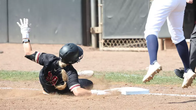 Halle Cannon tagging base