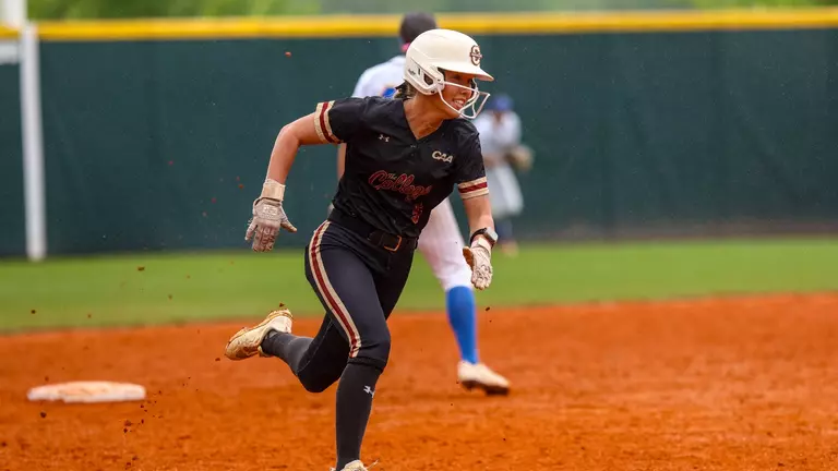 Bronwyn Conroy running from second to third base
